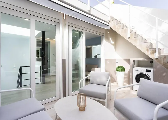 Sunnyland Teresitas House *