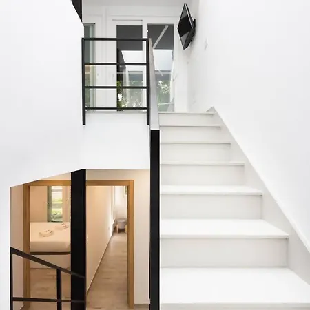 Sunnyland Teresitas House *