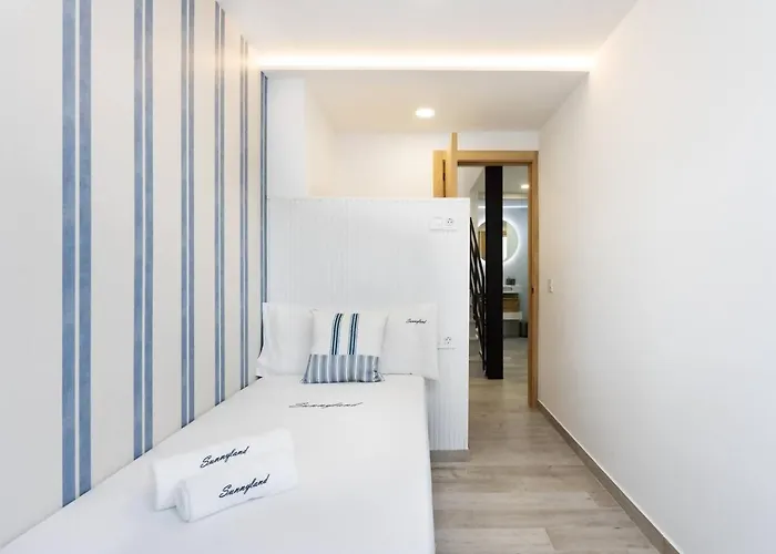 Sunnyland Teresitas House בית נופש